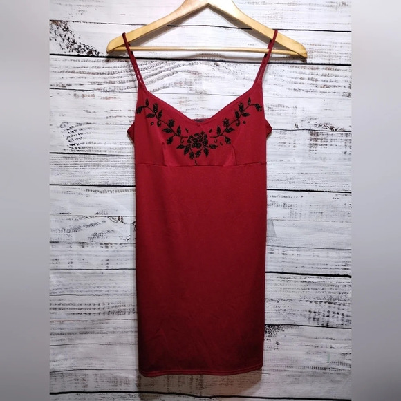 Wanted Spaghetti Strap Mini Dress in Wine Red size Medium Y2K 90's Slinky Beaded - Picture 1 of 6